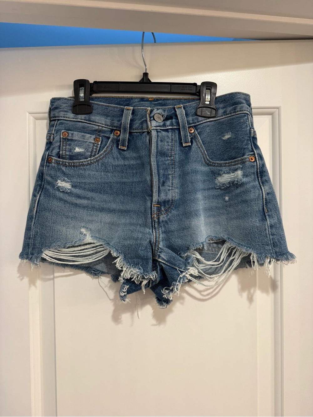 Levi’s 501 Distressed High-Rise Denim Shorts - Blue
